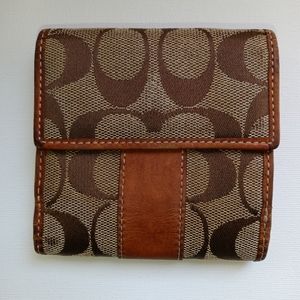 Vintage Coach trifold unisex wallet